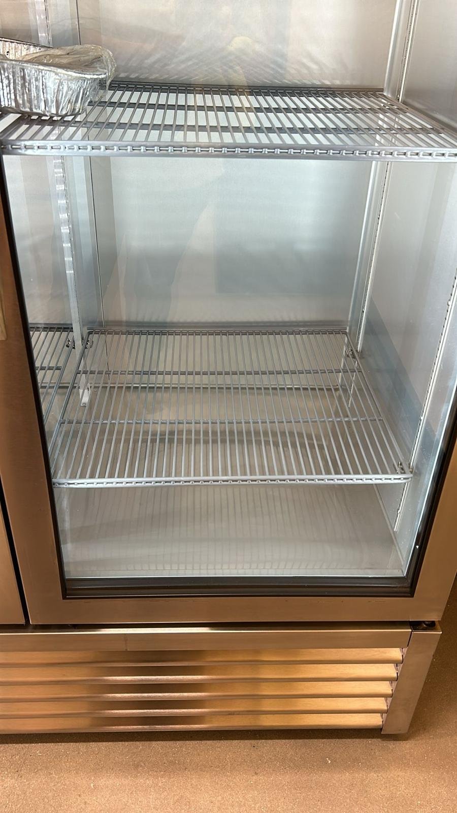 Box freezer after cleaning